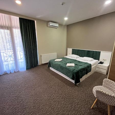 Terrace Borjomi Hotel ภายนอก รูปภาพ