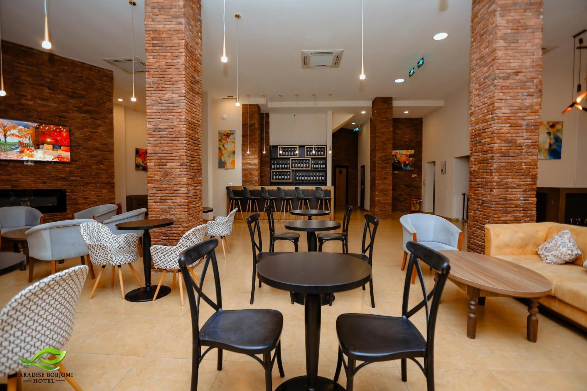 Terrace Borjomi Hotel ภายนอก รูปภาพ