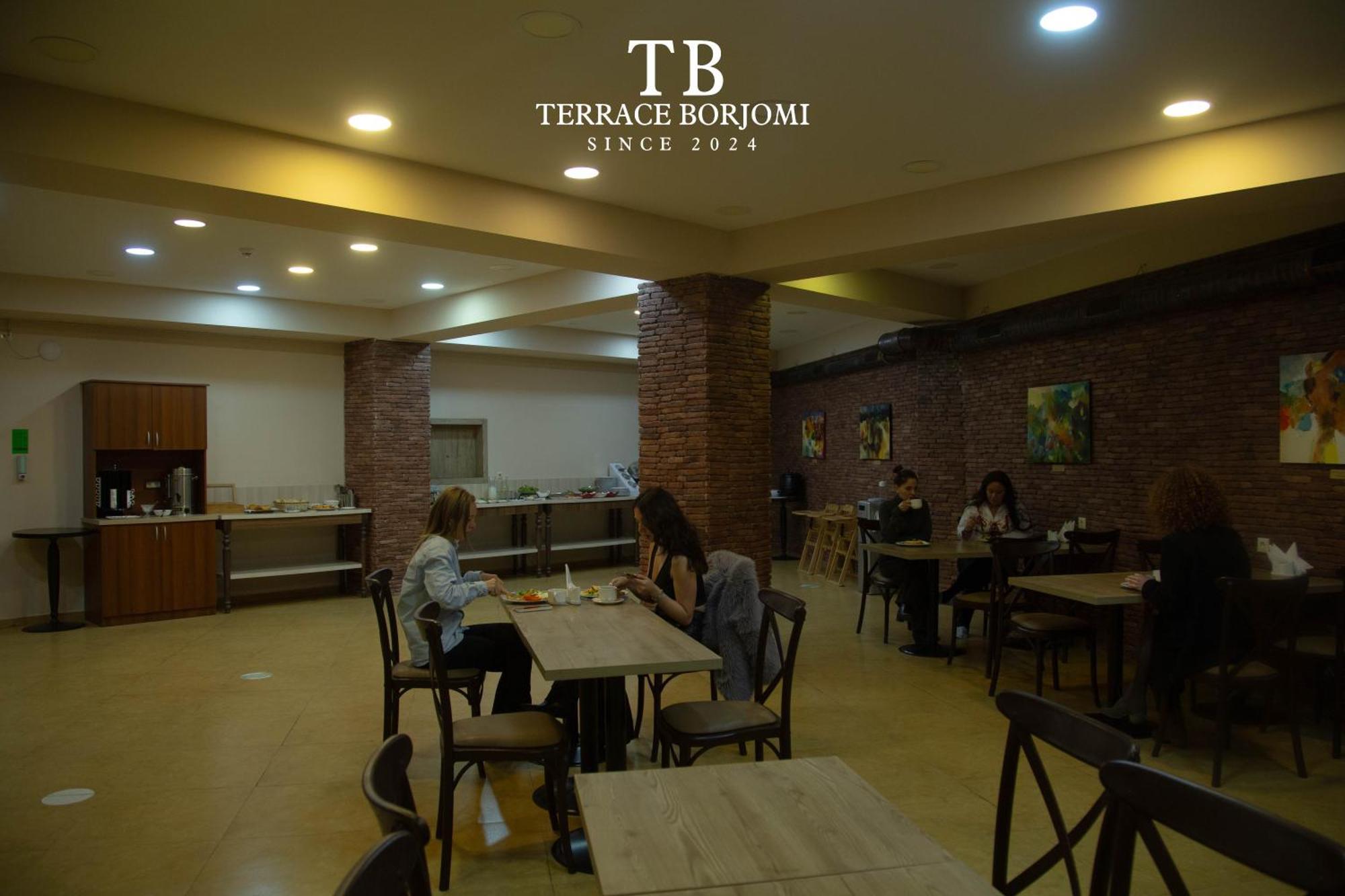 Terrace Borjomi Hotel ภายนอก รูปภาพ