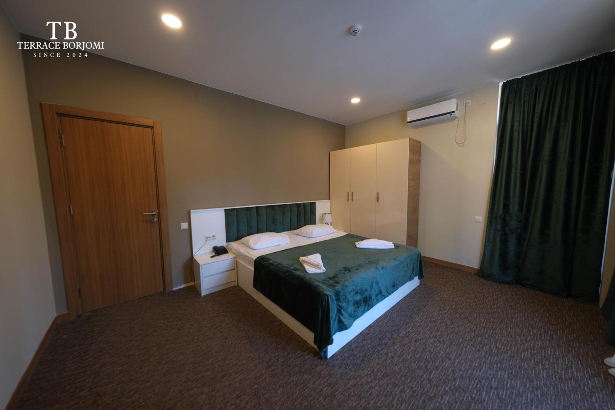Terrace Borjomi Hotel ภายนอก รูปภาพ